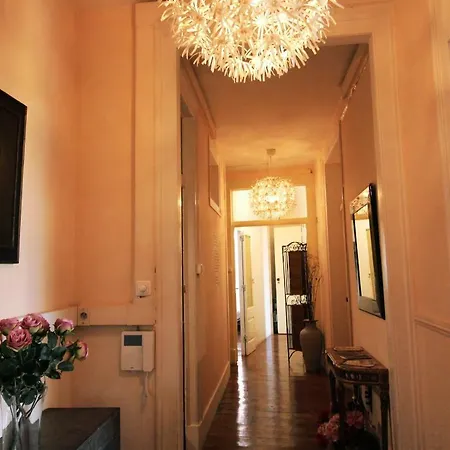 Penzion In 1/camoes House
